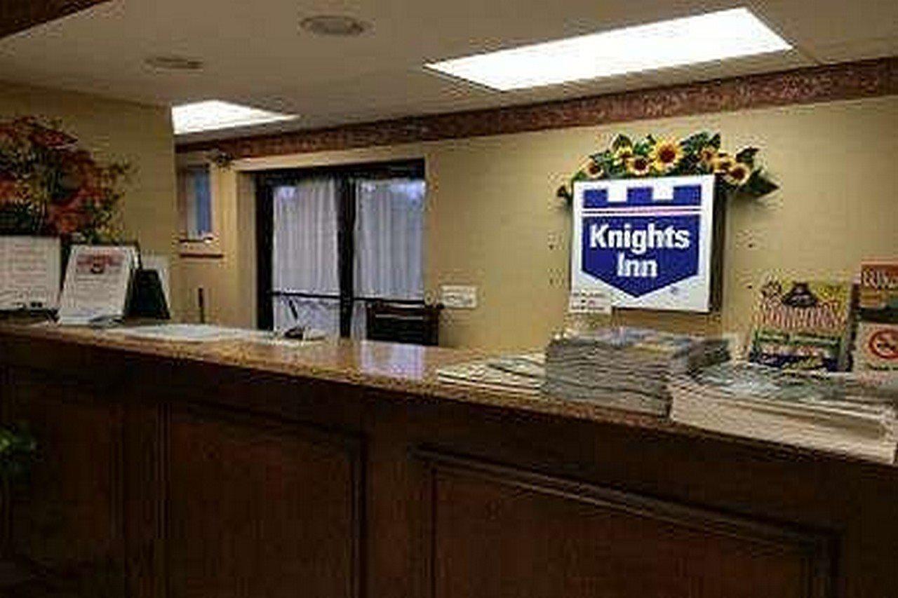 Motel Knights